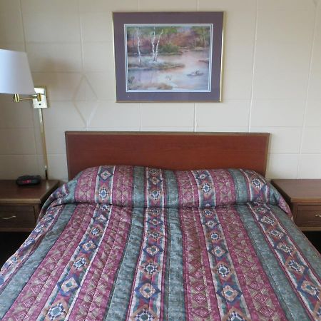 Deluxe Inn/Extended Stay - Council Bluffs Carter Lake Экстерьер фото