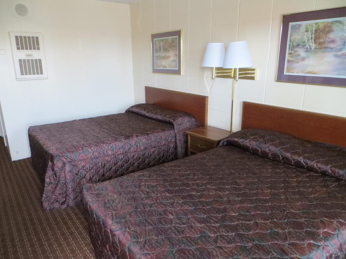 Deluxe Inn/Extended Stay - Council Bluffs Carter Lake Экстерьер фото